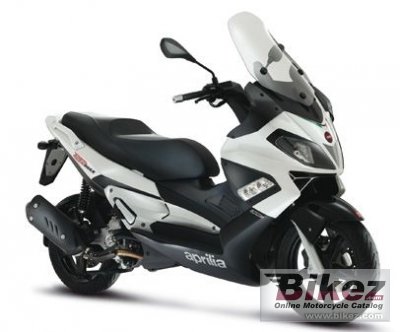 2012 Aprilia SR Max 300 photo